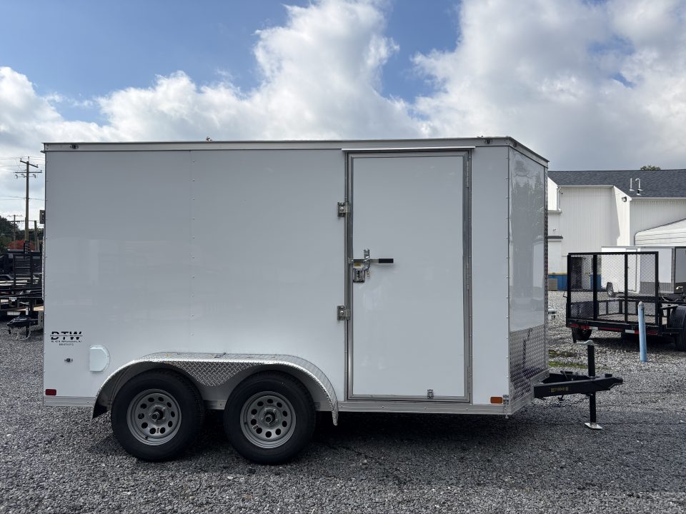 2027 Covered Wagon photo 2