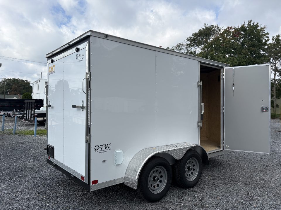 2027 Covered Wagon photo 4