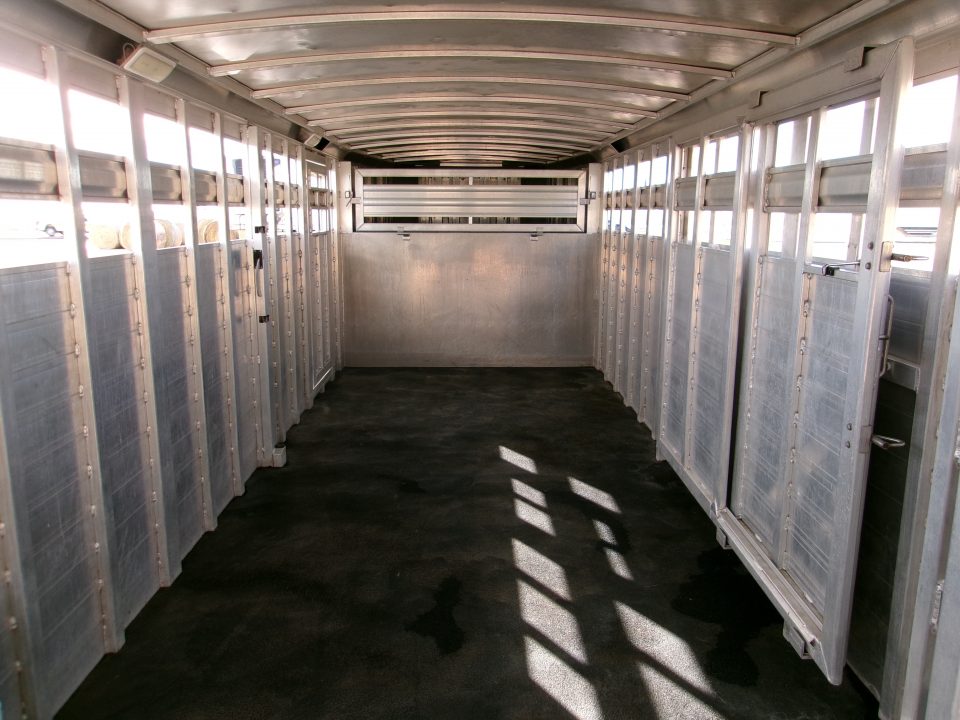 Used 2015 Elite 8x32 Stock with WERM Floor