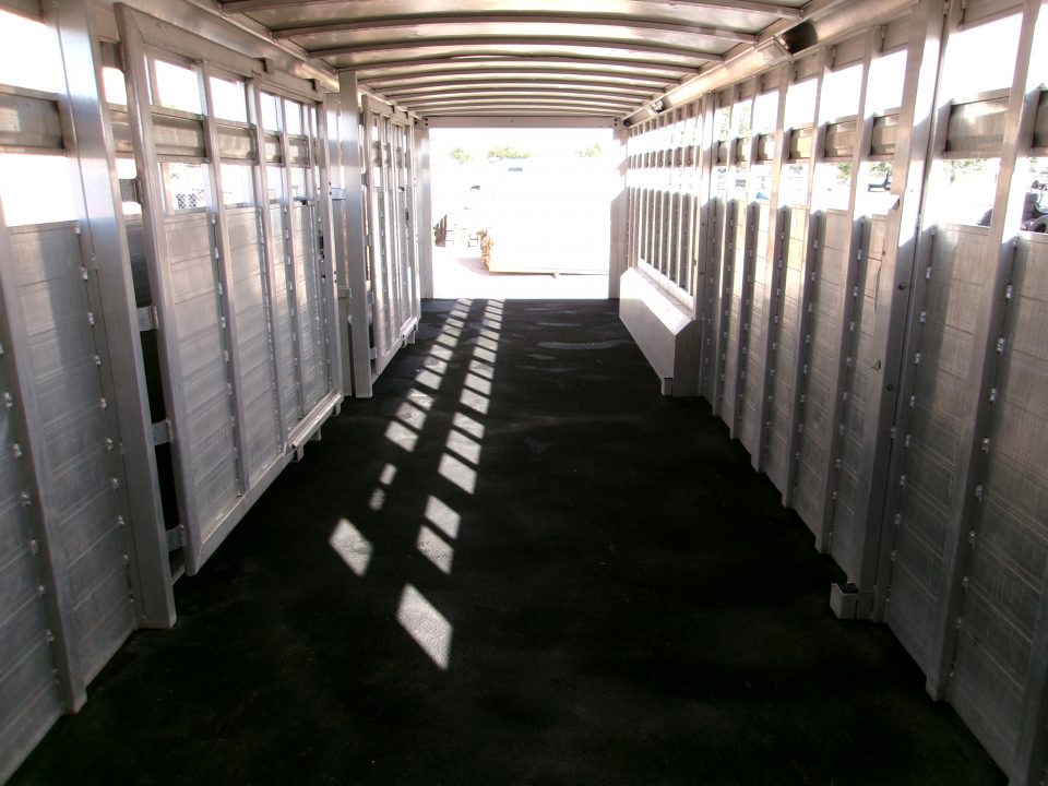 Used 2015 Elite 8x32 Stock with WERM Floor