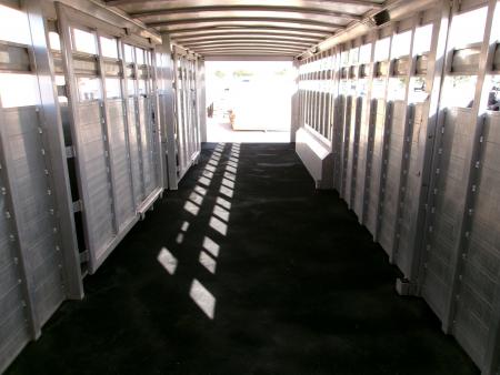 Used 2015 Elite 8x32 Stock with WERM Floor