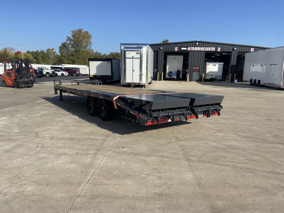 New Lamar 14K Deckover Trailer 102" X 24'