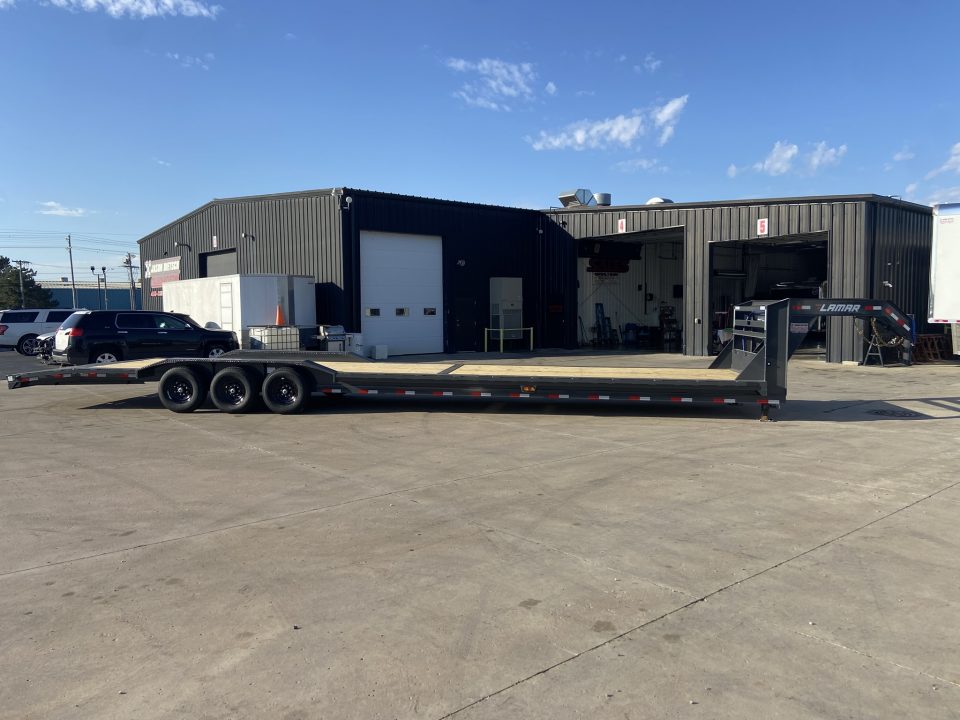New Lamar Trailers 21K Equipment Trailer 102"X40'