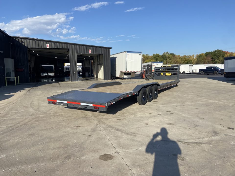 New Lamar Trailers 21K Equipment Trailer 102"X40'