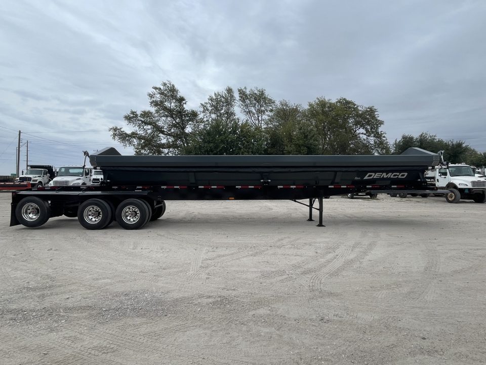2027 Demco photo 3