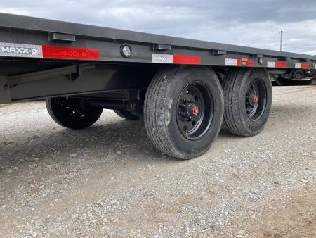 New 2027 MAXX-D 102x24 TANDEM 21K GN FULL TILT W/ WIRELESS REMOTE Tilt Trailer