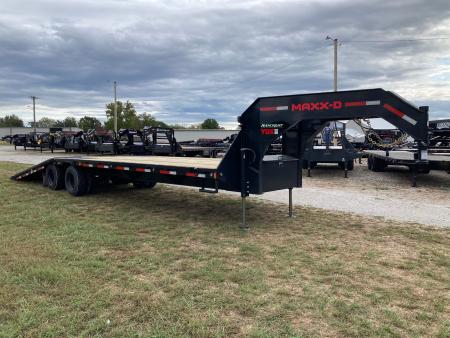 New 2027 MAXX-D 102X32 TANDEM 25.9K GN HYDROTAIL W/ STEEL RUNNERS, HYDROJACKS, DISC BRAKES & WIRELESS REMOTE Flatbed Trailer