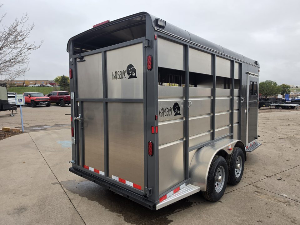 New 2027 Maverick 3HS-9.9K 7'6" Tall Horse Trailer