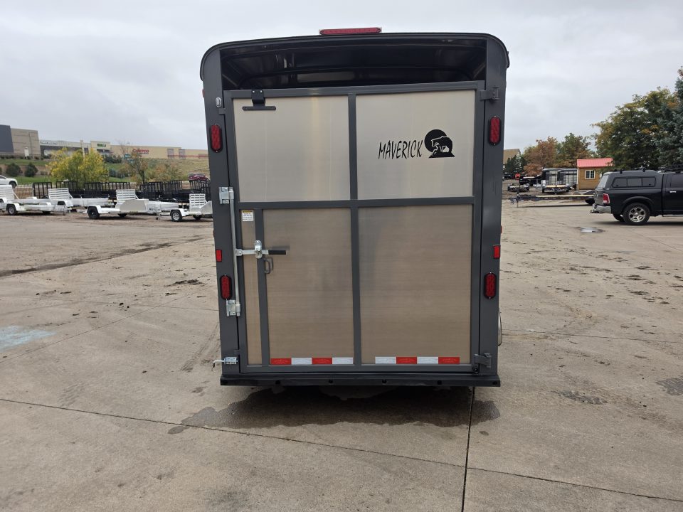 New 2027 Maverick 3HS-9.9K 7'6" Tall Horse Trailer