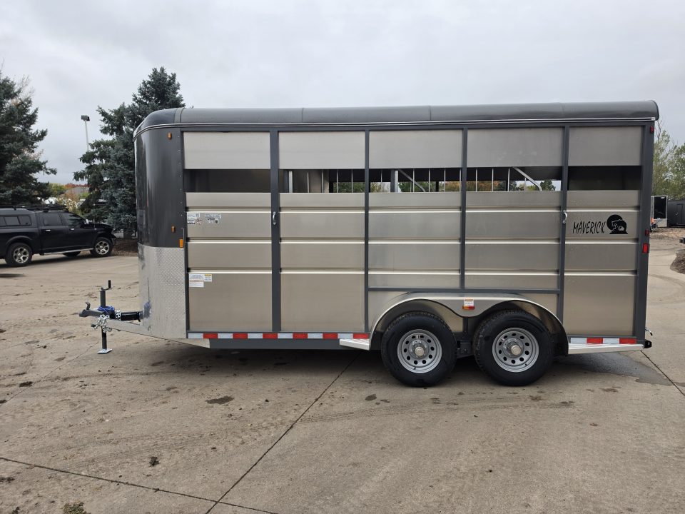 New 2027 Maverick 3HS-9.9K 7'6" Tall Horse Trailer