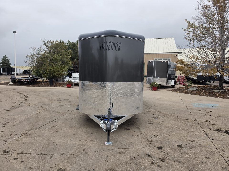 New 2027 Maverick 3HS-9.9K 7'6" Tall Horse Trailer