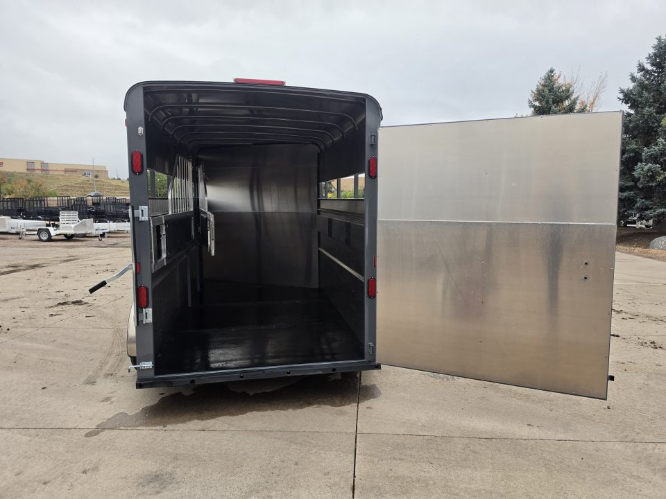 New 2027 Maverick 3HS-9.9K 7'6" Tall Horse Trailer