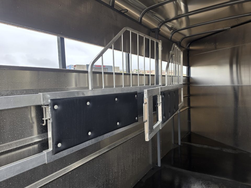 New 2027 Maverick 3HS-9.9K 7'6" Tall Horse Trailer