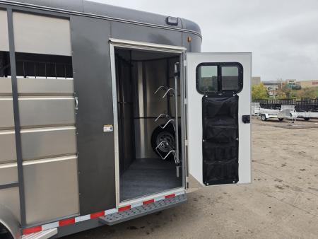New 2027 Maverick 3HS-9.9K 7'6" Tall Horse Trailer