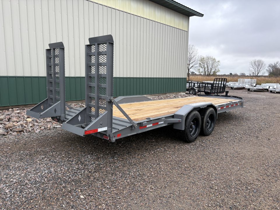 2027 Diamond C LPX208 photo 2