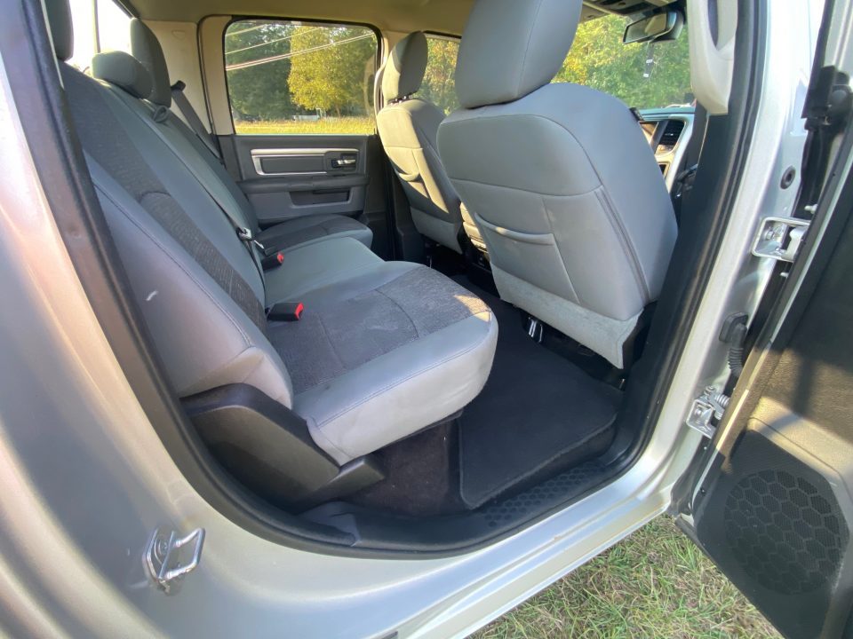 Used 2015 RAM 1500 4wd Truck