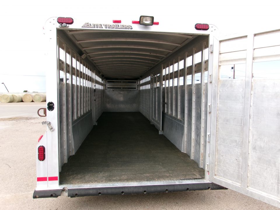 Used 2015 Elite 7x32 Stock Trailer w/ WERM Floor