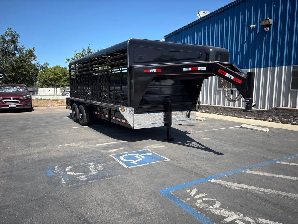 New 2026 GR 6'8"x20' Gooeneck Stock 14k Trailer