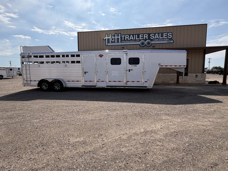New 2027 Hart Trailer LARIAT 24' Horse Trailer