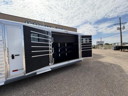 New 2027 Hart Trailer LARIAT 24' Horse Trailer