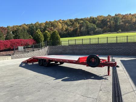 Used 2025 Diamond C DEC207 24' w/Max Ramps