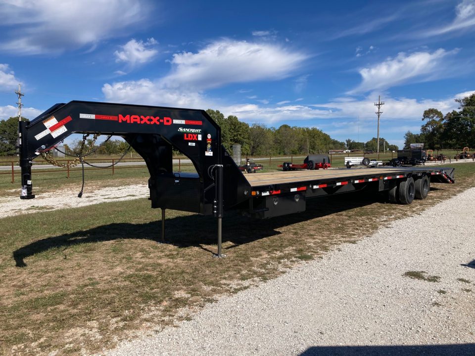 New 2027 MAXX-D 102x36 TANDEM 25.9K GN W/ MAX RAMPS, HYDROJACKS & DISC BRAKES Flatbed Trailer