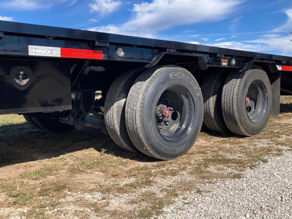 New 2027 MAXX-D 102x36 TANDEM 25.9K GN W/ MAX RAMPS, HYDROJACKS & DISC BRAKES Flatbed Trailer