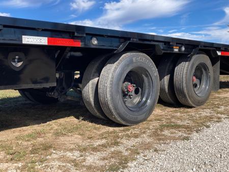 New 2027 MAXX-D 102x36 TANDEM 25.9K GN W/ MAX RAMPS, HYDROJACKS & DISC BRAKES Flatbed Trailer