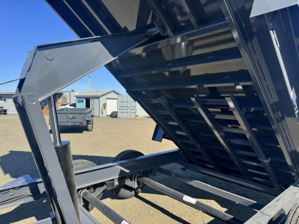 New 2027 LAMAR TRAILERS 83x16 16K DL28 Dump Trailer 24" SIDES