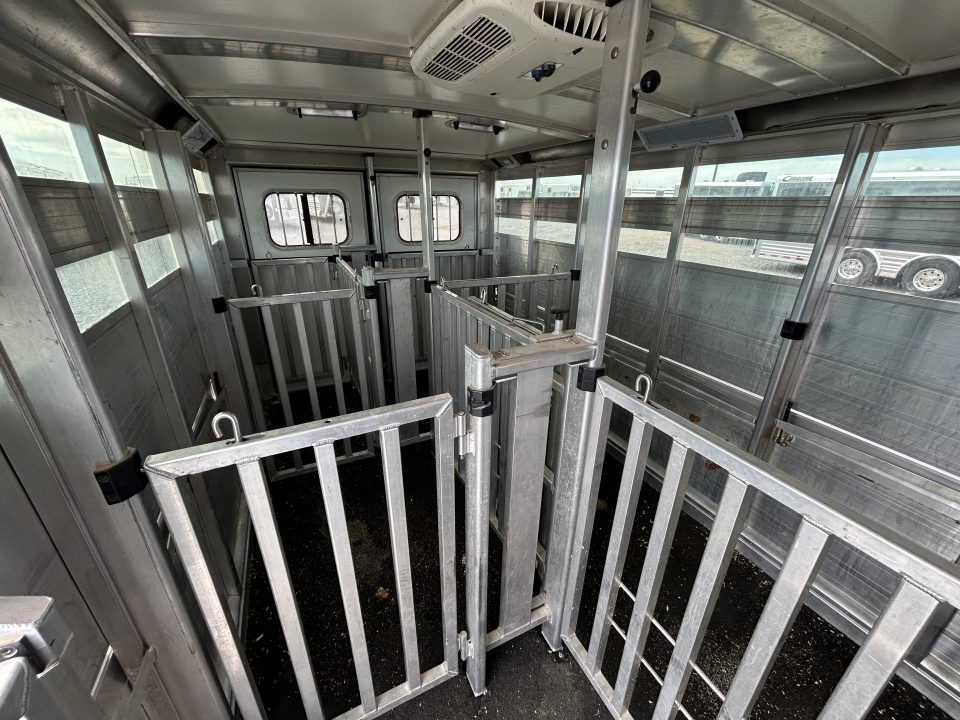 Used 2017 Cimarron Showstar 678