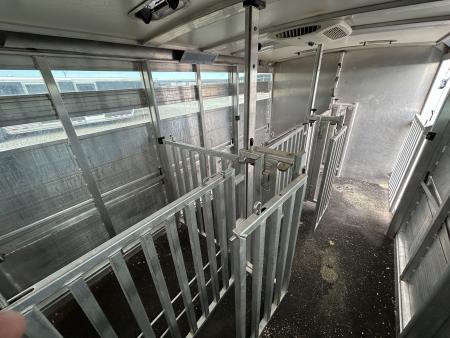 Used 2017 Cimarron Showstar 678