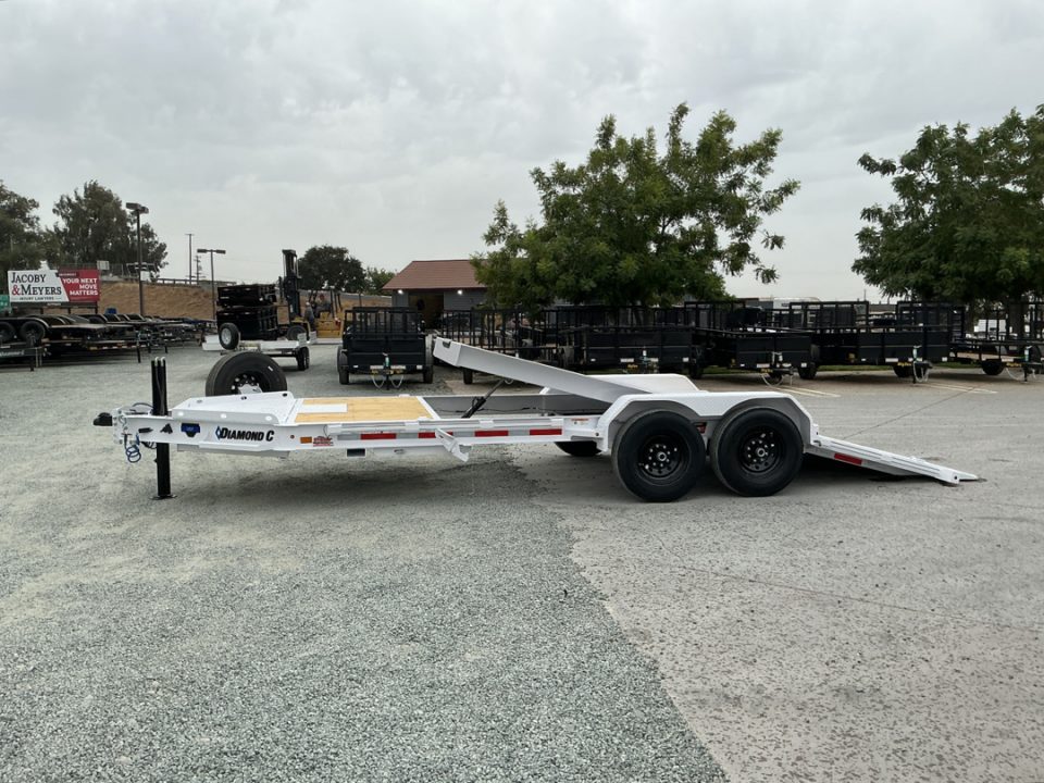 New 2027 Diamond C Trailers HDT207L20X82 7FT X 20FT 15.5K GVW Tilt Trailer