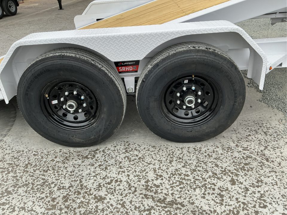 New 2027 Diamond C Trailers HDT207L20X82 7FT X 20FT 15.5K GVW Tilt Trailer