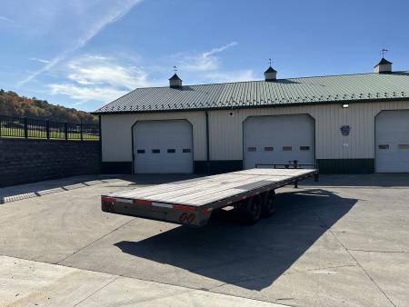 Used 2022 Lamar 22' Deck Over Equipment trailer with Slide in Ramps