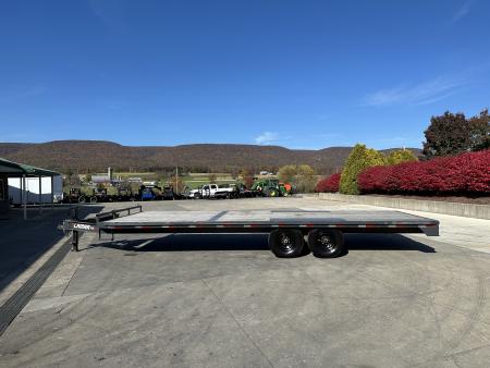 Used 2022 Lamar 22' Deck Over Equipment trailer with Slide in Ramps