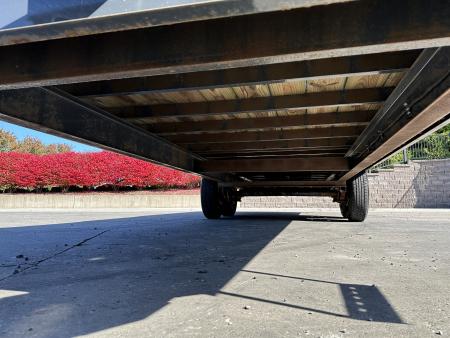 Used 2022 Lamar 22' Deck Over Equipment trailer with Slide in Ramps