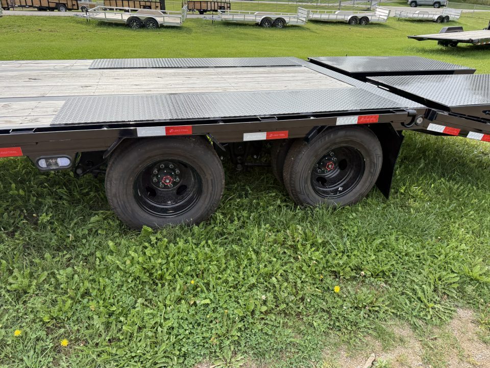 New 2027 Load Trail 102X32 25900GVW MAX RAMPS Deckover Trailer