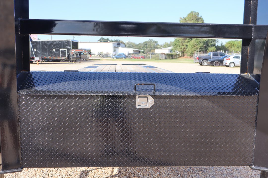 New 2027 8.5X40 PJ Gooseneck Equipment Trailer