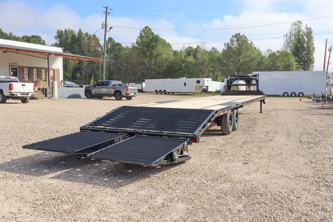 New 2027 8.5X40 PJ Gooseneck Equipment Trailer