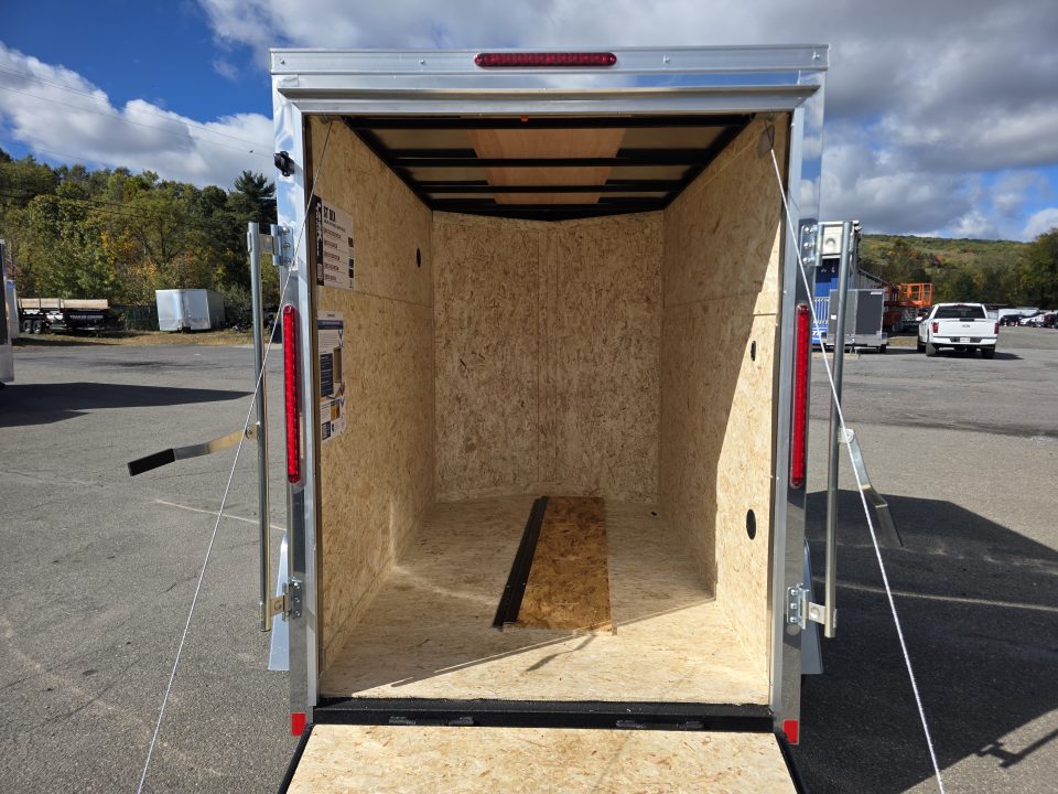 New 2027 Look Trailers ST DLX 5X8 - RAMP Cargo / Enclosed Trailer