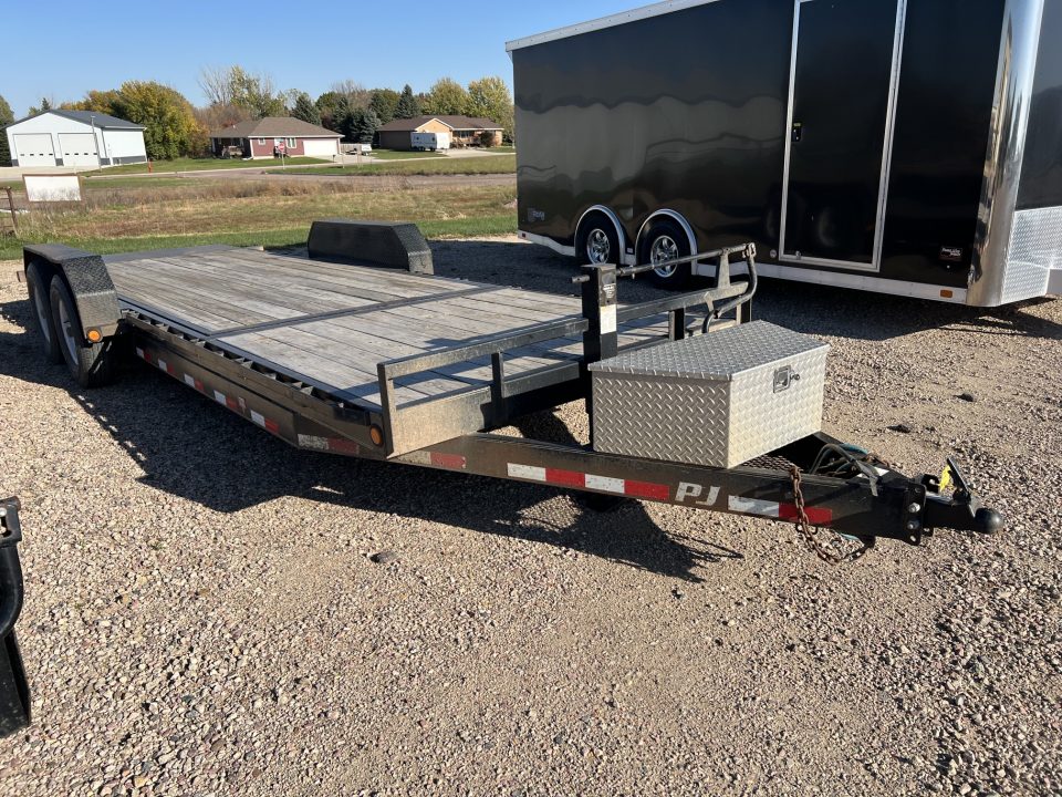 Used 2019 PJ Trailers 22' T6 Tiltbed Equipment Tilt Trailer