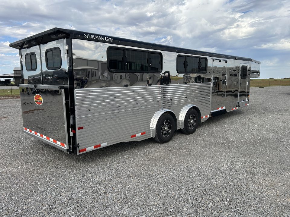 New 2027 Sundowner Showman GT 2722