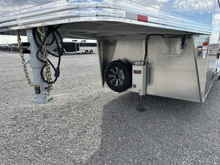 New 2027 Sundowner Showman GT 2722
