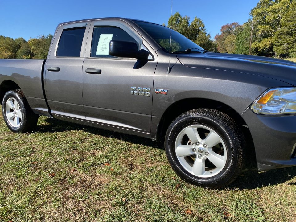 Used 2014 RAM 1500 4x4 Truck