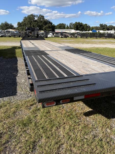 New 2027 Diamond C FMAX212HDT Flatbed Trailer; 35X102; DOVETAIL W/BLACKWOOD RUNNER