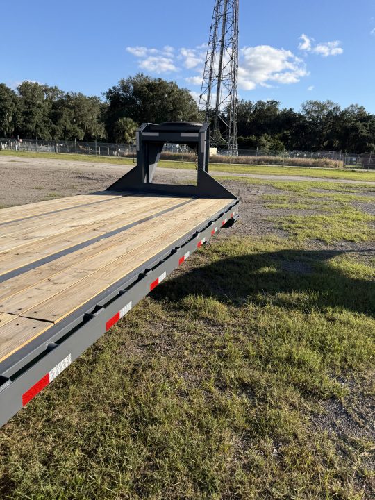 New 2027 Down 2 Earth Trailers DTEGN25-40DT Flatbed Trailer
