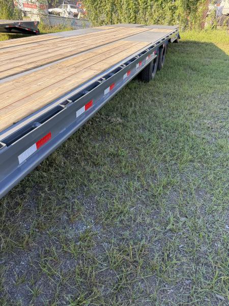 New 2027 Down 2 Earth Trailers DTEGN25-40DT Flatbed Trailer