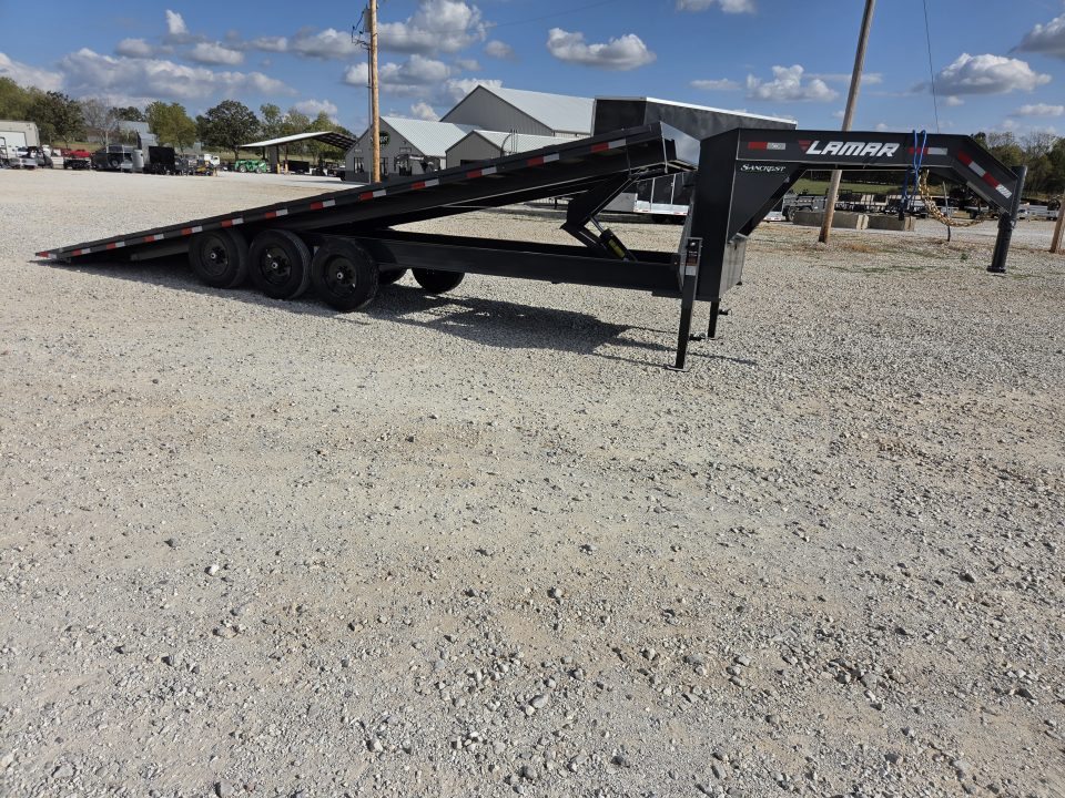 New 2027 Lamar 102X26 TRIPLE 21K GOOSENECK DECKOVER POWER TILT W/TUFF WIRELESS