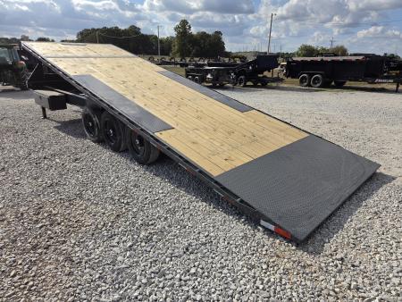 New 2027 Lamar 102X26 TRIPLE 21K GOOSENECK DECKOVER POWER TILT W/TUFF WIRELESS