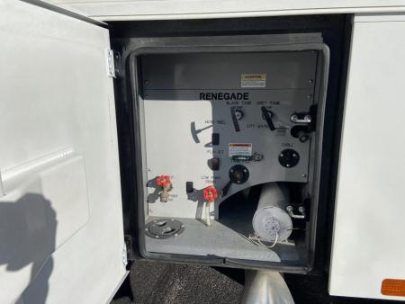 Used 2016 Renegade 45ft 4 Slides